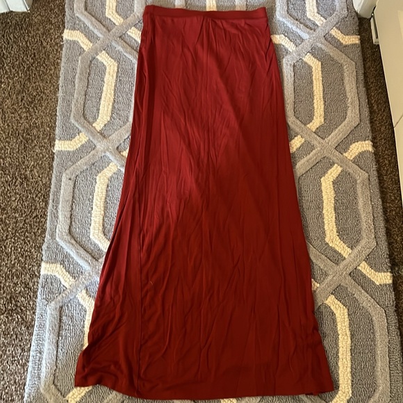 Forever 21 rust maxi skirt - Picture 6 of 10